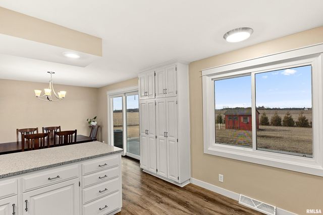 21184 ALLENTOWN Road, Pekin, IL 61554