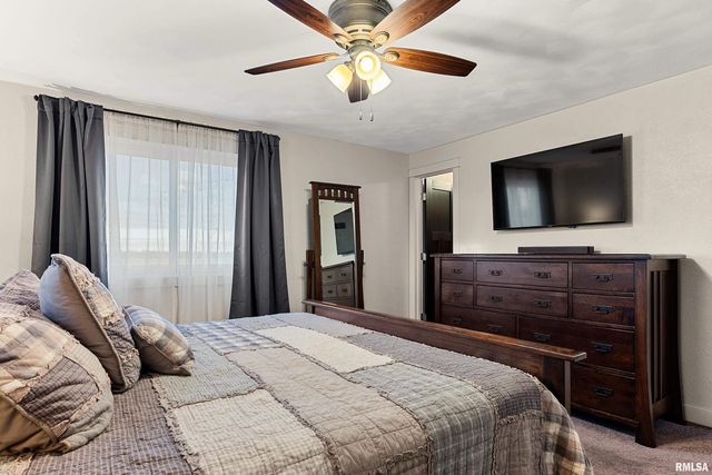 21184 ALLENTOWN Road, Pekin, IL 61554