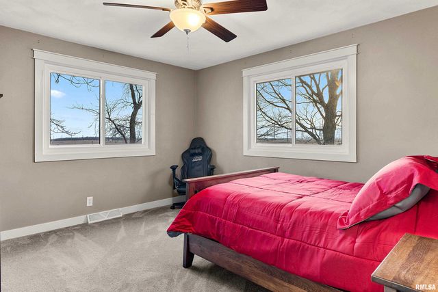 21184 ALLENTOWN Road, Pekin, IL 61554