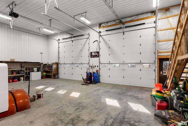 21184 ALLENTOWN Road, Pekin, IL 61554