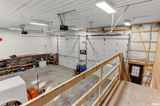 21184 ALLENTOWN Road, Pekin, IL 61554