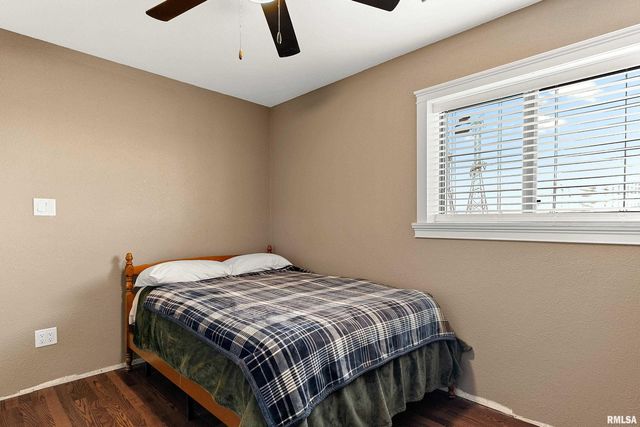 21184 ALLENTOWN Road, Pekin, IL 61554