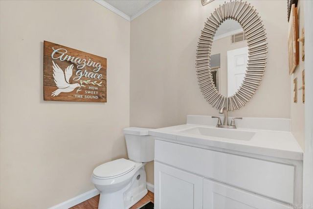 7 Oak Forest Cove, Maumelle, AR 72113
