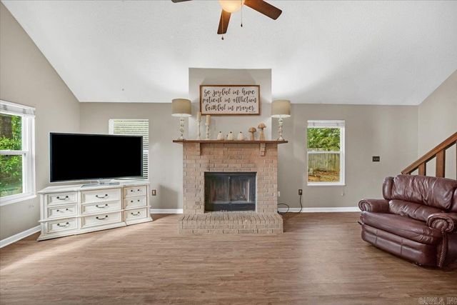 7 Oak Forest Cove, Maumelle, AR 72113