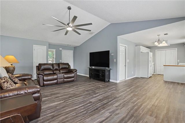 1246 Clearwater Drive, Winder, GA 30680