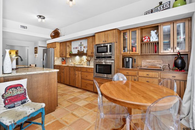 4883 FM 2423, Grapeland, TX 75844