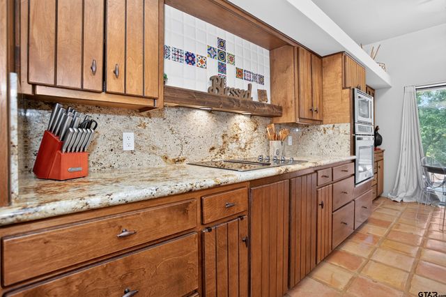 4883 FM 2423, Grapeland, TX 75844