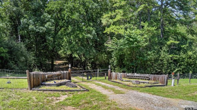 4883 FM 2423, Grapeland, TX 75844