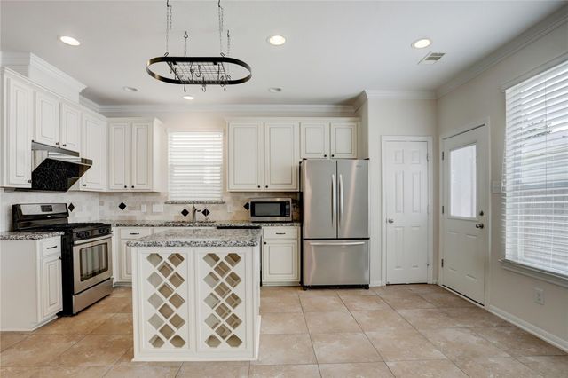 10046 Hillside Bayou Drive, Houston, TX 77080