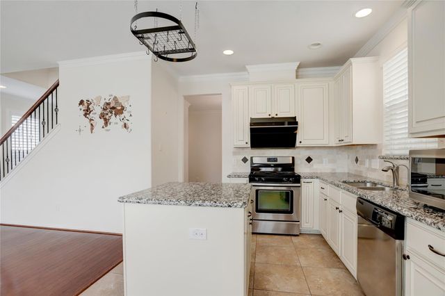 10046 Hillside Bayou Drive, Houston, TX 77080