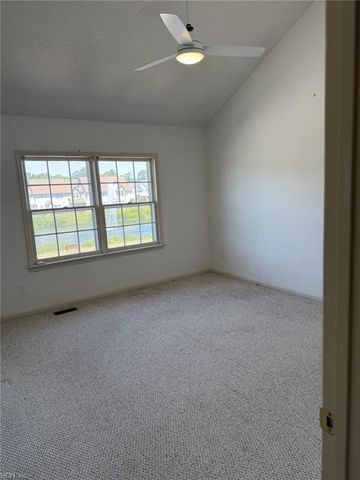 3807 Banister River Reach Apt D, Portsmouth, VA 23703