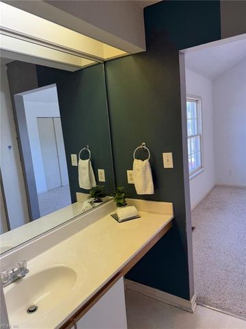 3807 Banister River Reach Apt D, Portsmouth, VA 23703