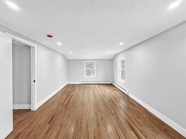 21 Burlington Rd, Billerica, MA 01821