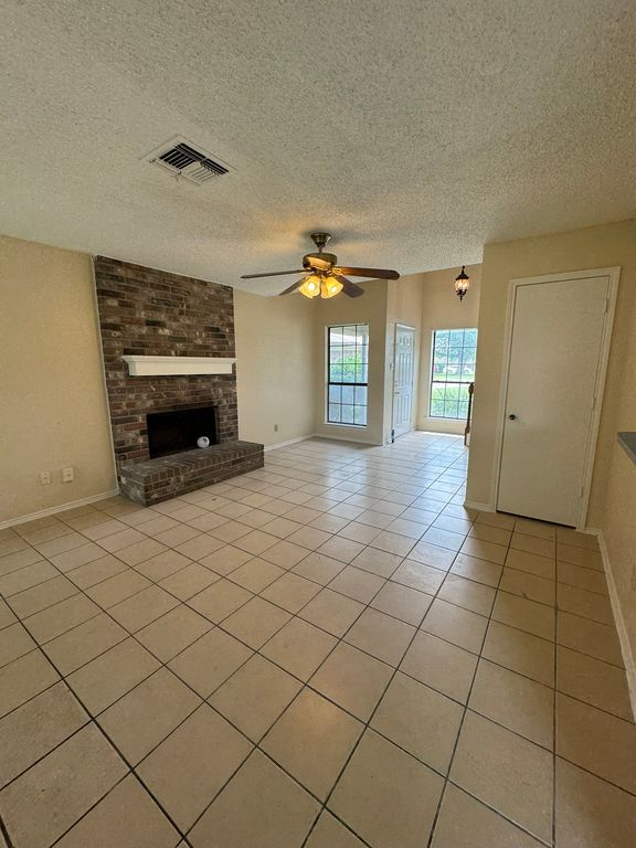 4524 Halyard Court 4524&4528, Fort Worth, TX 76135 — photo 3