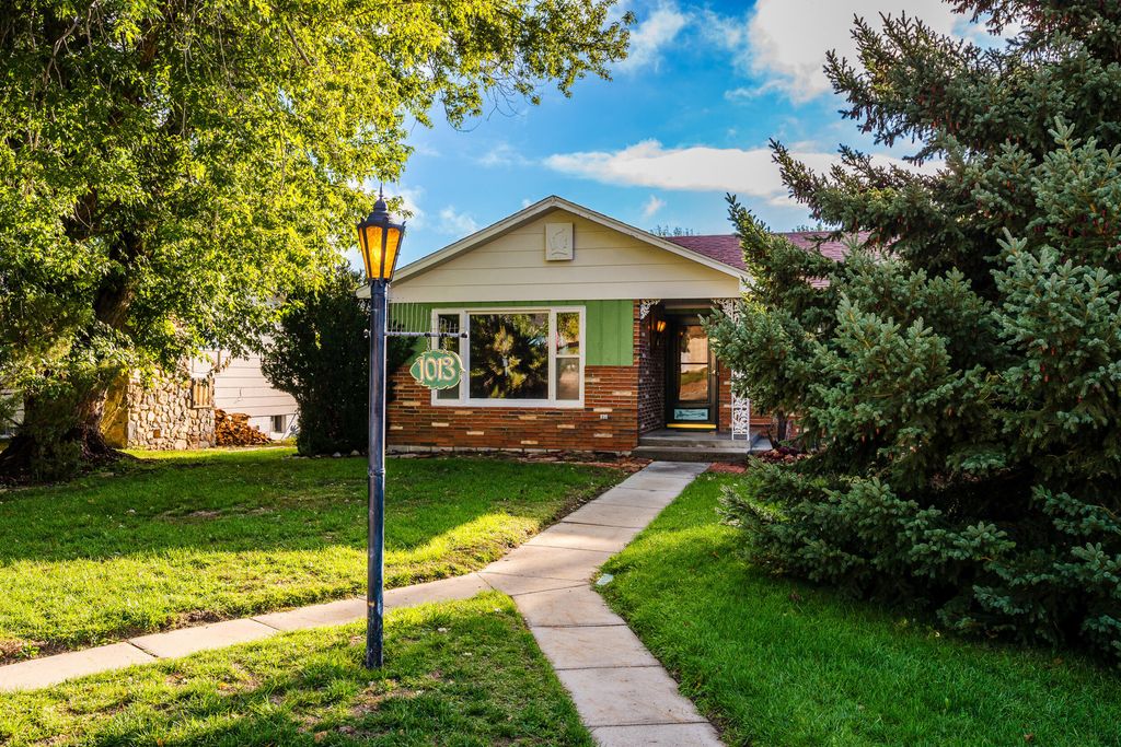 1013 N Carrington Avenue, Buffalo, WY 82834 photo 5
