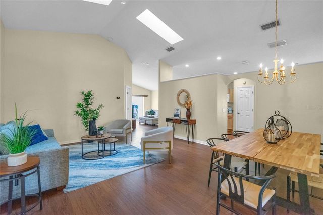 1104 BLOOMINGDALE DRIVE, Davenport, FL 33897