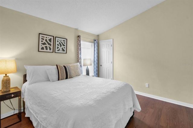 1104 BLOOMINGDALE DRIVE, Davenport, FL 33897