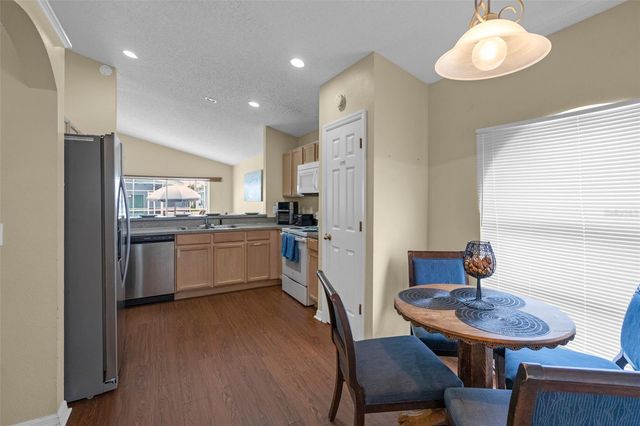 1104 BLOOMINGDALE DRIVE, Davenport, FL 33897