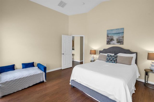 1104 BLOOMINGDALE DRIVE, Davenport, FL 33897