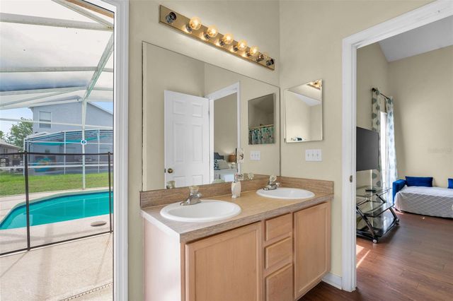 1104 BLOOMINGDALE DRIVE, Davenport, FL 33897