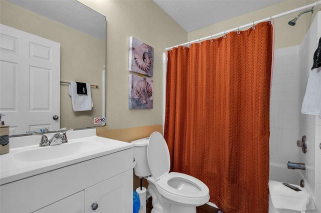 1104 BLOOMINGDALE DRIVE, Davenport, FL 33897