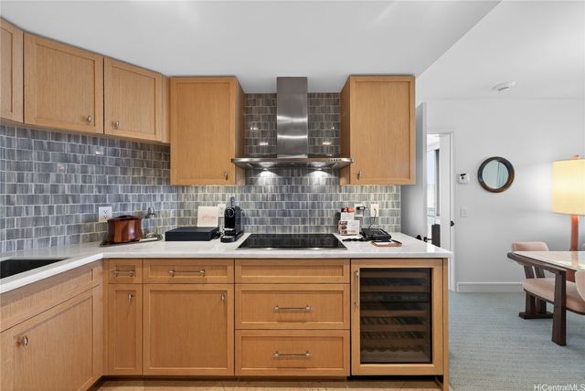 223 Saratoga Road 3008, Honolulu, HI 96815