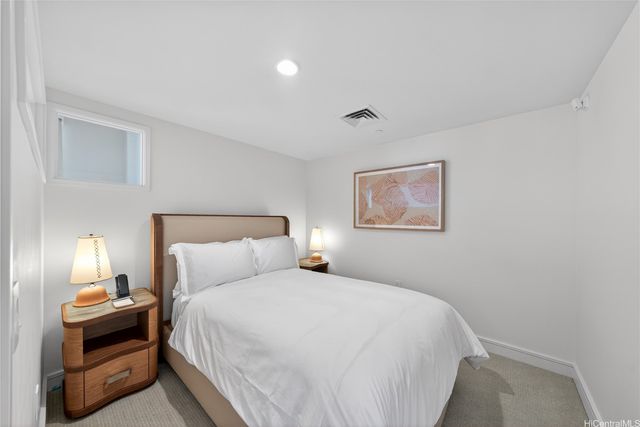 223 Saratoga Road 3008, Honolulu, HI 96815