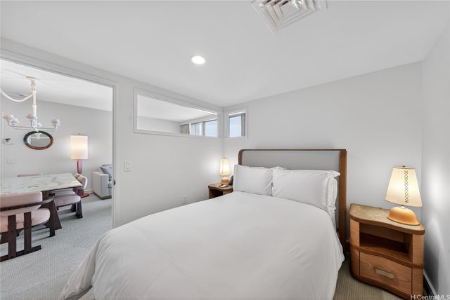 223 Saratoga Road 3008, Honolulu, HI 96815