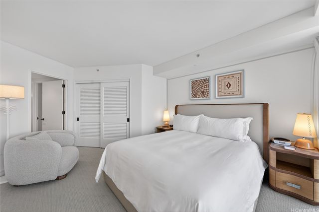223 Saratoga Road 3008, Honolulu, HI 96815