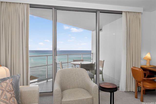 223 Saratoga Road 3008, Honolulu, HI 96815