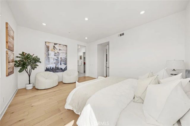 324 Merit, Irvine, CA 92618