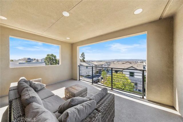 324 Merit, Irvine, CA 92618