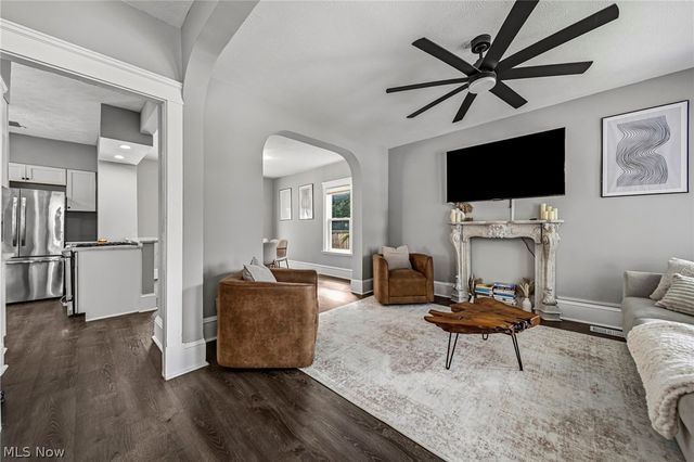 2129 W 101st Street, Cleveland, OH 44102