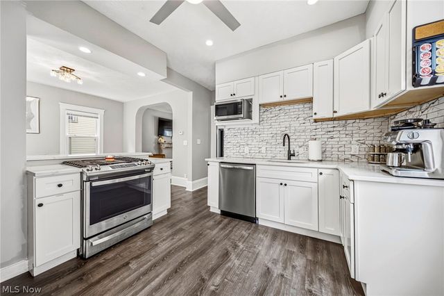 2129 W 101st Street, Cleveland, OH 44102