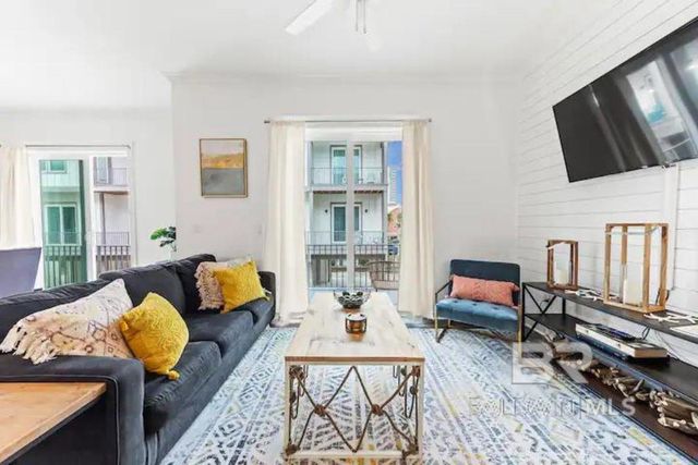 1932 W Beach Boulevard M, Gulf Shores, AL 36542