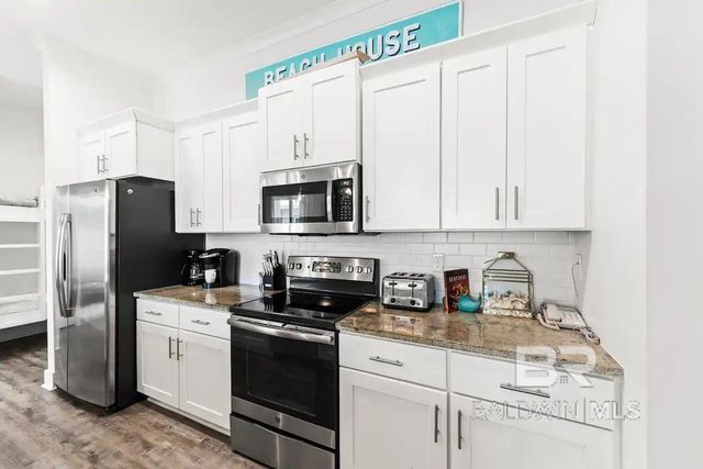 1932 W Beach Boulevard M, Gulf Shores, AL 36542