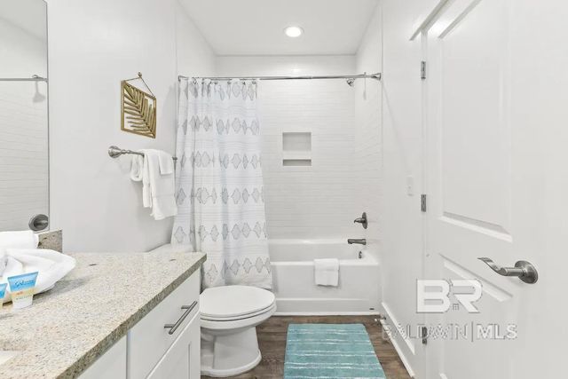 1932 W Beach Boulevard M, Gulf Shores, AL 36542