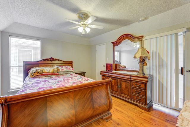 260 El Dorado Boulevard 307, Houston, TX 77598