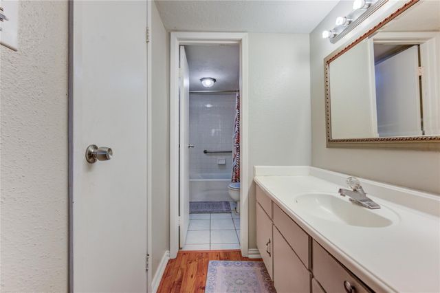 260 El Dorado Boulevard 307, Houston, TX 77598