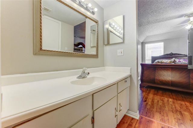 260 El Dorado Boulevard 307, Houston, TX 77598