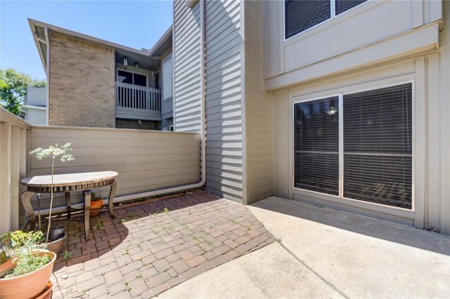 260 El Dorado Boulevard 307, Houston, TX 77598