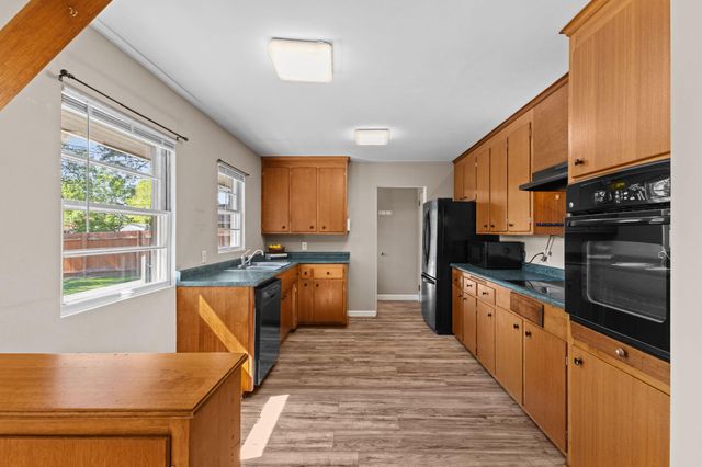 358 Rosedale Road NE, Spring Lake Park, MN 55432
