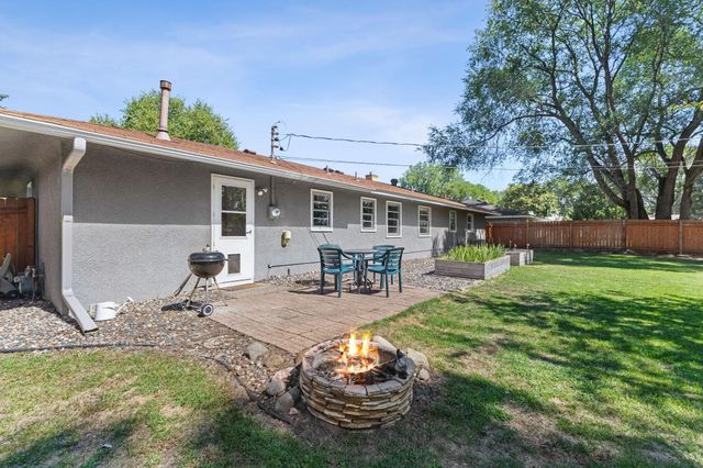 358 Rosedale Road NE, Spring Lake Park, MN 55432