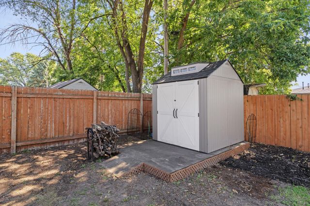 358 Rosedale Road NE, Spring Lake Park, MN 55432
