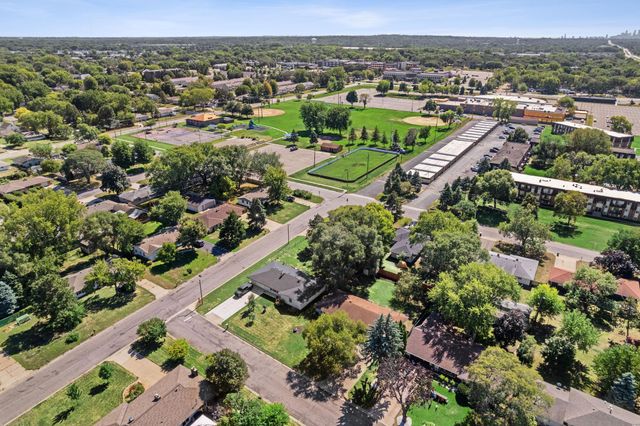 358 Rosedale Road NE, Spring Lake Park, MN 55432