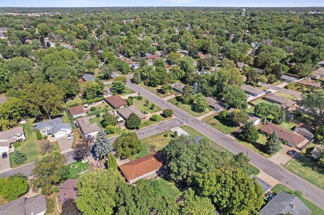 358 Rosedale Road NE, Spring Lake Park, MN 55432