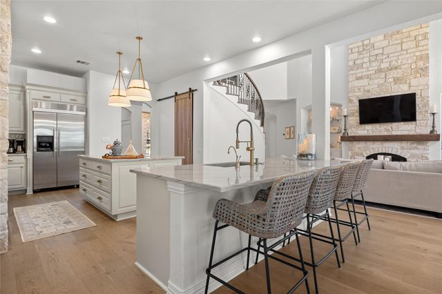 1909 Lakecliff Hills LN, Austin, TX 78732