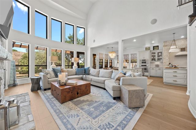 1909 Lakecliff Hills LN, Austin, TX 78732