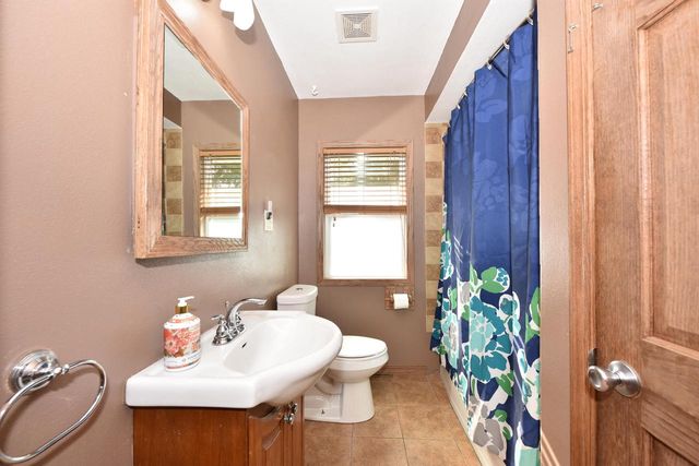 2507 W Whitaker AVENUE, Milwaukee, WI 53221