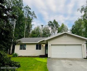 7985 S Settlers Bay Drive Drive, Wasilla, AK 99654